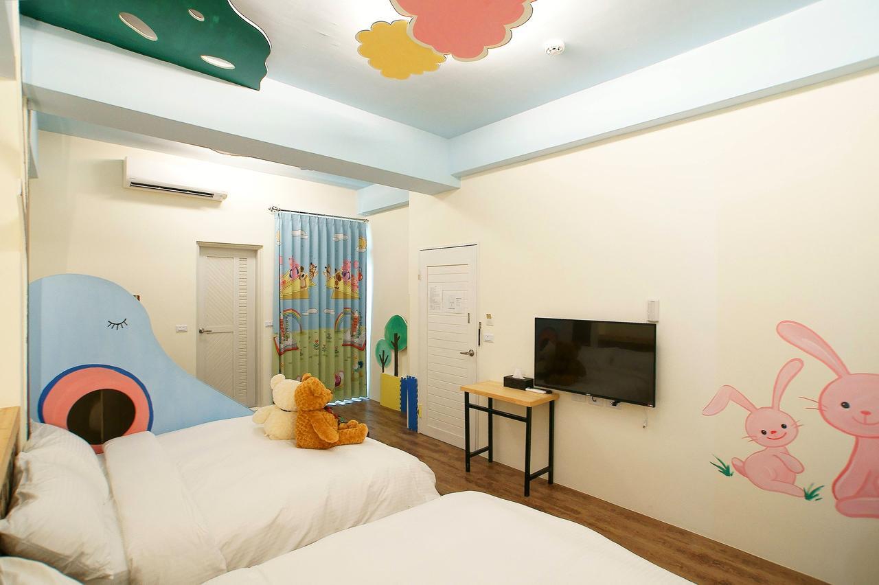 達樂斯電梯民宿dollars Bnb Taitung Экстерьер фото