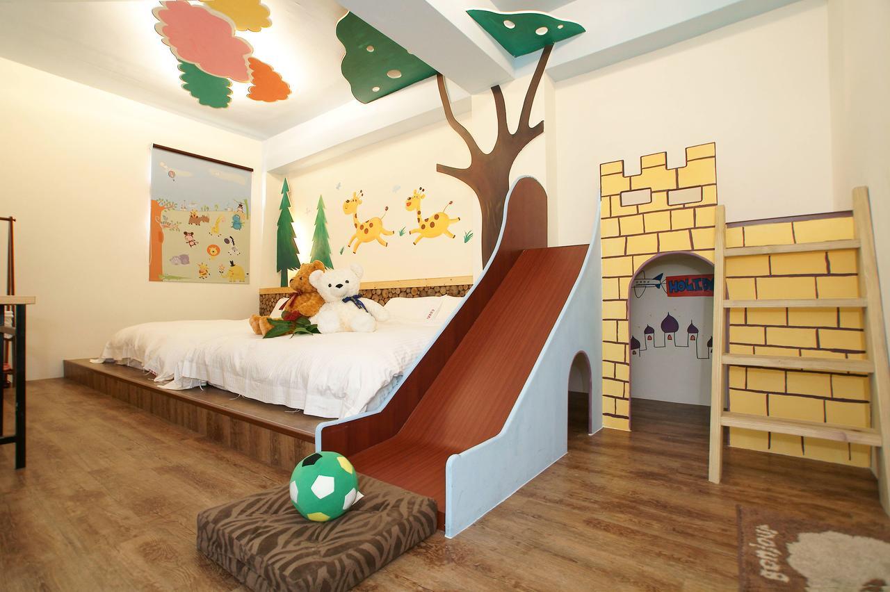 達樂斯電梯民宿dollars Bnb Taitung Экстерьер фото